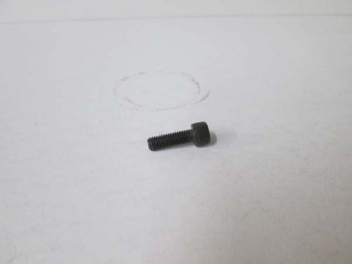 SCR-SOC 10-32X5/8 *