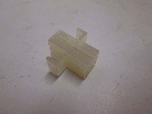 RECEPT 6 PIN W/EAR*