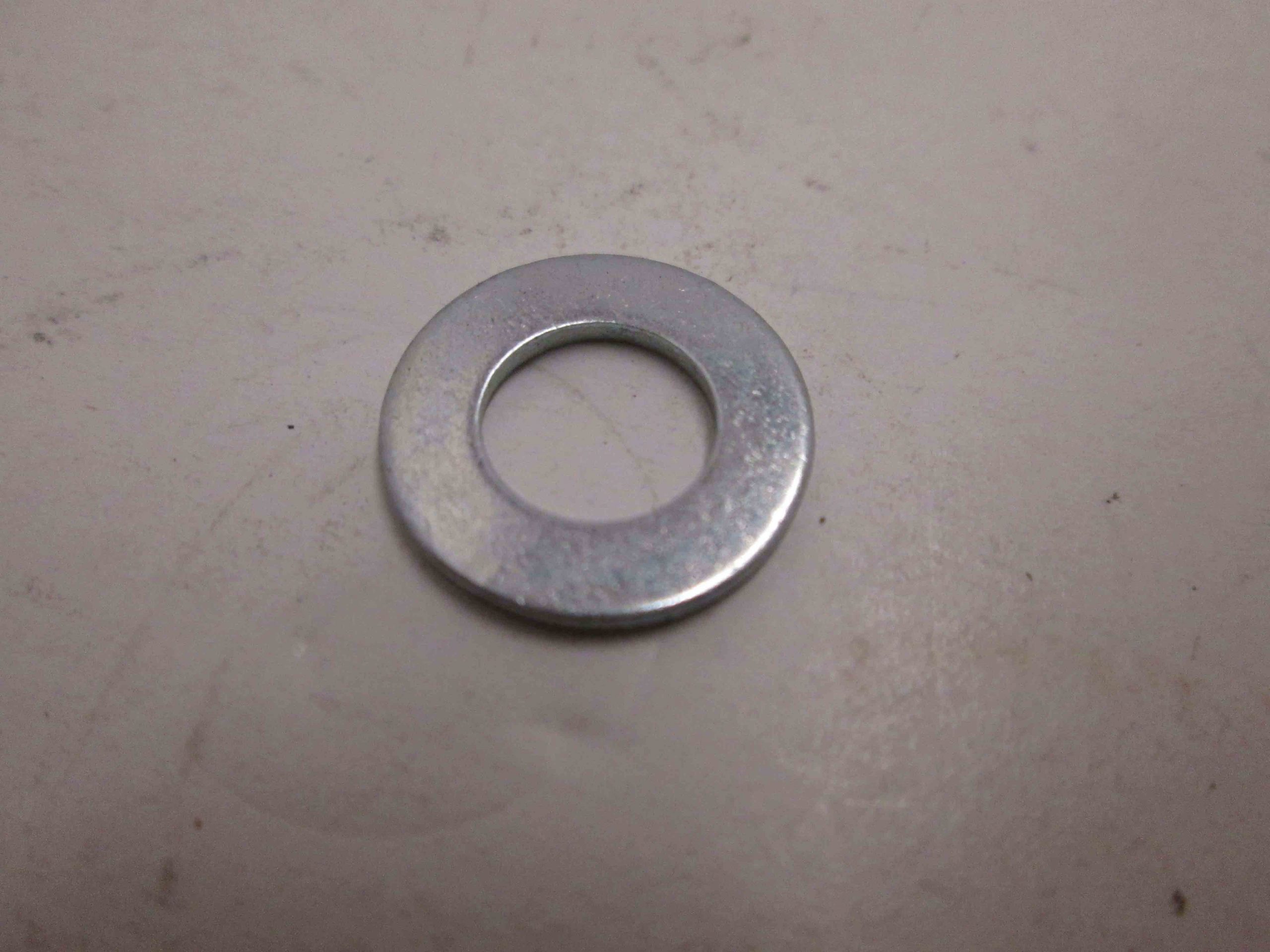 FLAT WASHER (8.4 MM)