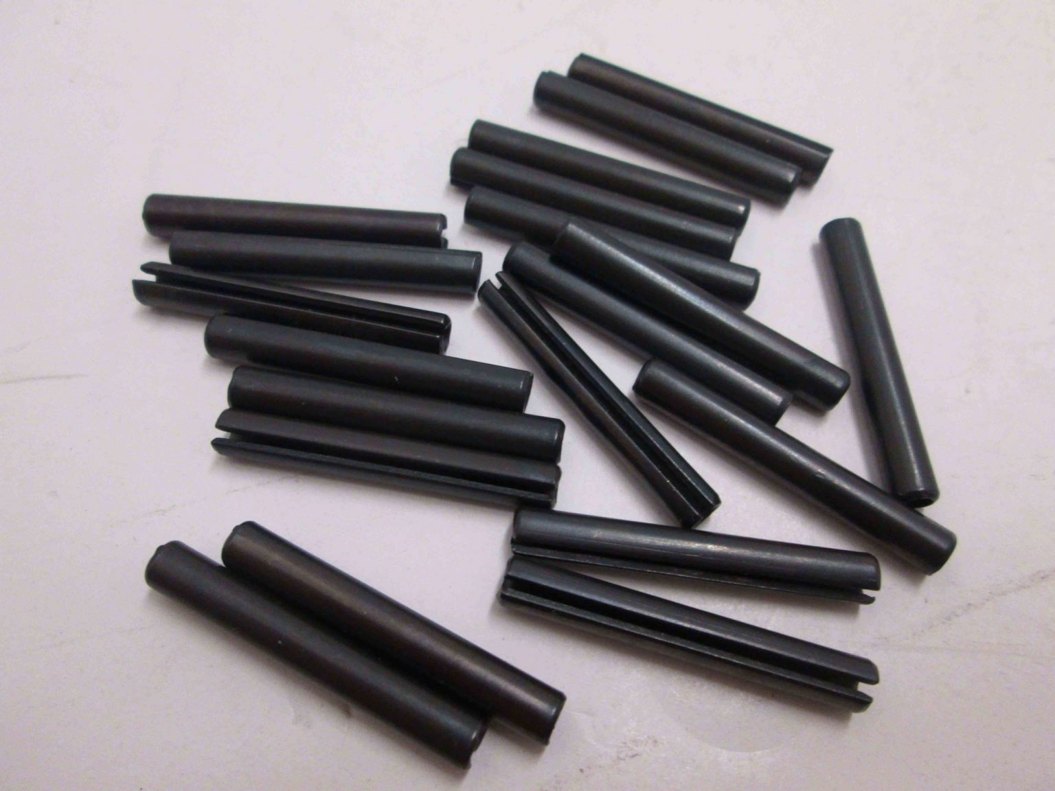 roll-pin-3-16-x-1-3-8-pk-of-20-bowlers-supply